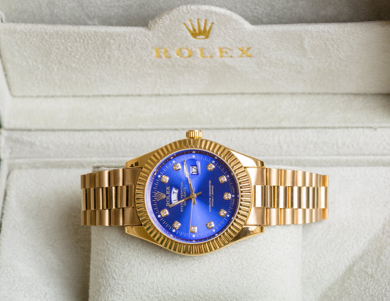 Do rolex sales lose value